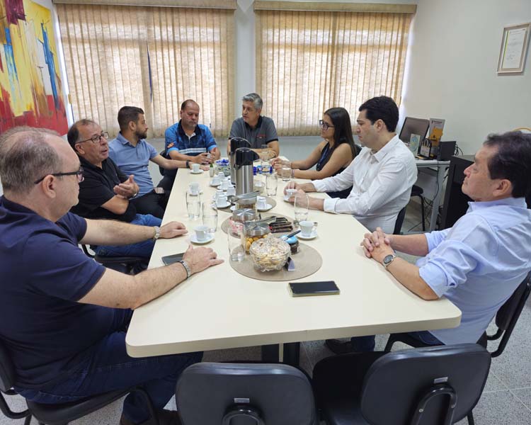 Colégio Maxi realiza sua 2ª Festa Junina e reúne alunos, famílias e colaboradores